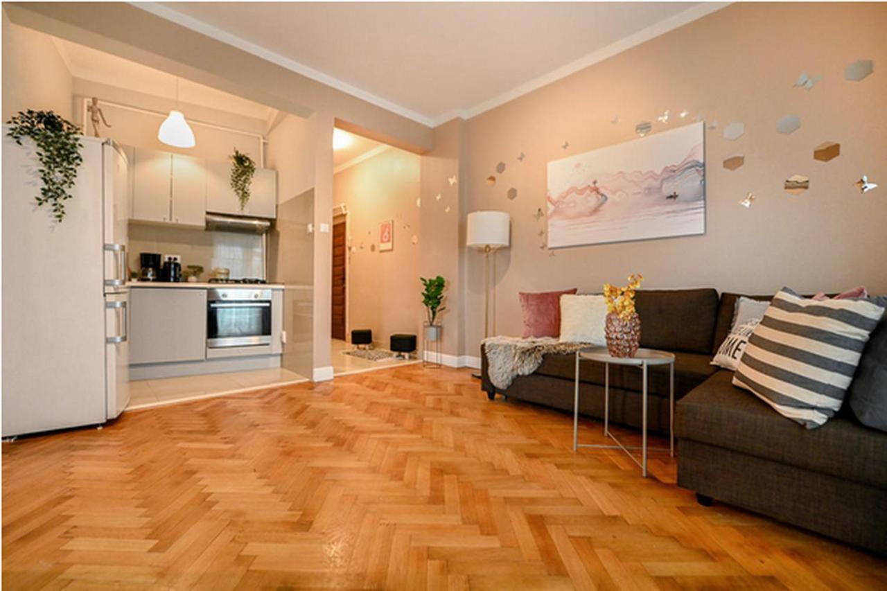 Premium Urban Living - Stylish Apartments At Universitate Prime Location Bukarest Exterior foto